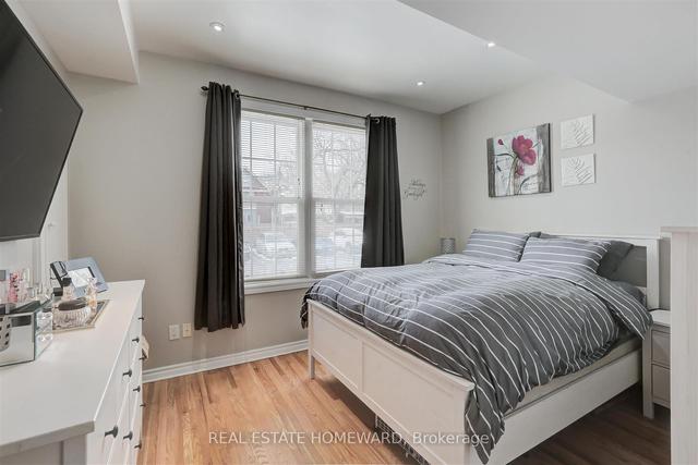 80b Coxwell Ave, Townhouse with 2 bedrooms, 2 bathrooms and 1 parking in Toronto ON | Image 11