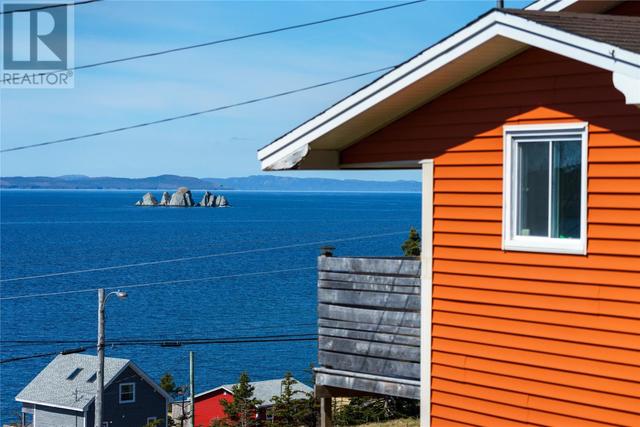 6 Harnums Hill, House detached with 4 bedrooms, 1 bathrooms and null parking in Whiteway NL | Image 4