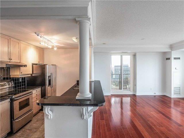 lph2 - 1 Clairtrell Rd, Condo with 2 bedrooms, 2 bathrooms and 1 parking in Toronto ON | Image 10