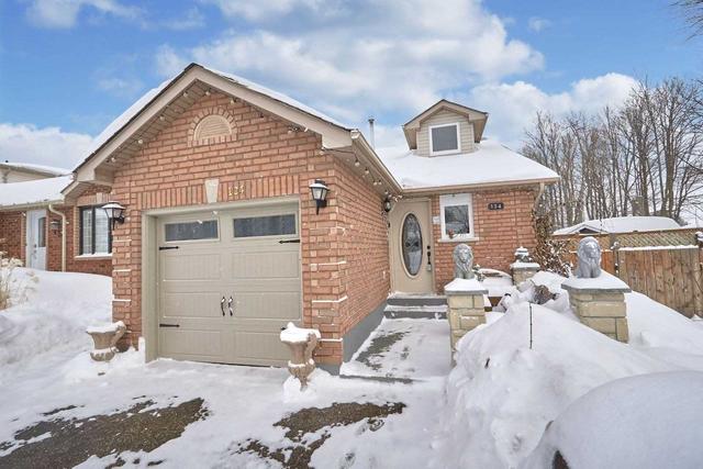 134 Athabaska Rd, House detached with 3 bedrooms, 2 bathrooms and 3 parking in Barrie ON | Image 1