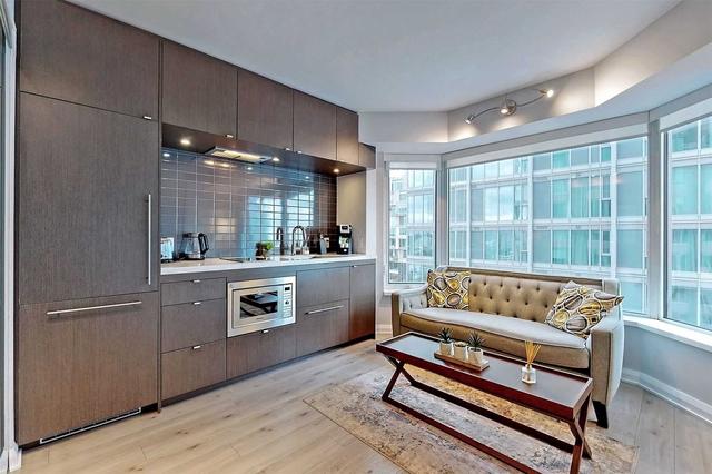 2410 - 155 Yorkville Ave, Condo with 1 bedrooms, 1 bathrooms and 0 parking in Toronto ON | Image 14