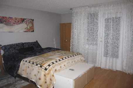 35 - 151 Townsgate Dr, Townhouse with 3 bedrooms, 4 bathrooms and 1 parking in Vaughan ON | Image 7