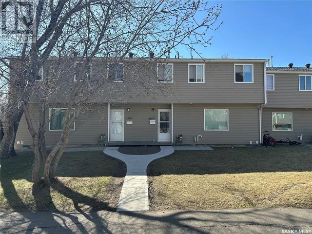 4132 Castle Road, House attached with 3 bedrooms, 2 bathrooms and null parking in Regina SK | Image 2