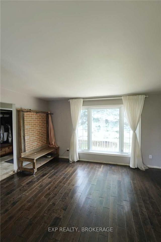 400 Main St W, House detached with 3 bedrooms, 2 bathrooms and 9 parking in Southgate ON | Image 4