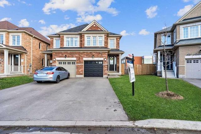 100 Narbonne Cres, House semidetached with 3 bedrooms, 3 bathrooms and 3 parking in Hamilton ON | Image 1