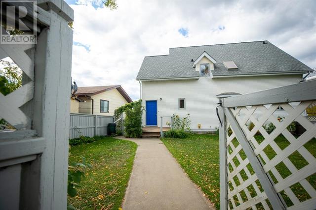 4914 44 Street, House detached with 3 bedrooms, 2 bathrooms and 3 parking in Athabasca AB | Image 3