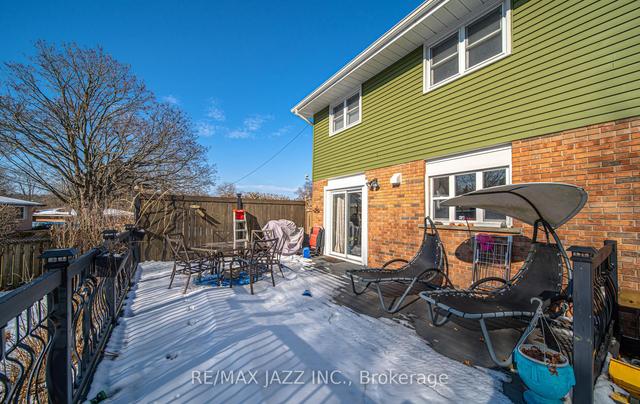 9 Bennett Crt, House detached with 4 bedrooms, 3 bathrooms and 4 parking in Port Hope ON | Image 7