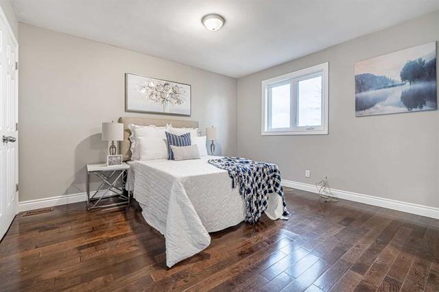 51 Franson Cres, House semidetached with 3 bedrooms, 3 bathrooms and 3 parking in Toronto ON | Image 7