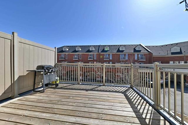 1 - 2530 Countryside Dr, Townhouse with 3 bedrooms, 3 bathrooms and 3 parking in Brampton ON | Image 9