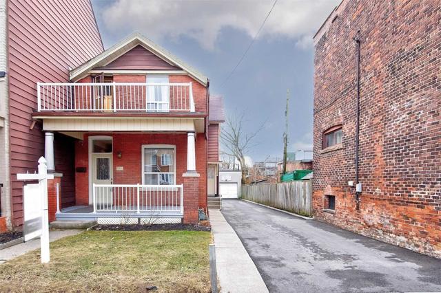 157 Hallam St, House detached with 3 bedrooms, 2 bathrooms and 9 parking in Toronto ON | Image 12