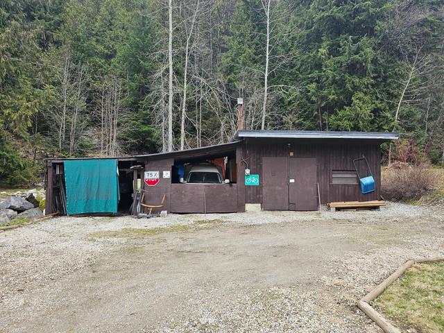 3433 Highway 6, House detached with 3 bedrooms, 3 bathrooms and 20 parking in Central Kootenay E BC | Image 62