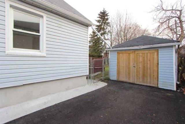 253 Sinclair Ave, House detached with 3 bedrooms, 3 bathrooms and 5 parking in Oshawa ON | Image 13
