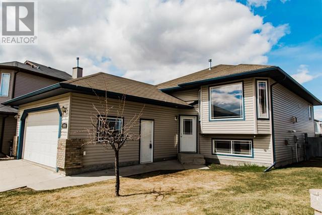 12814 88a Street, House detached with 5 bedrooms, 3 bathrooms and 6 parking in Grande Prairie AB | Card Image