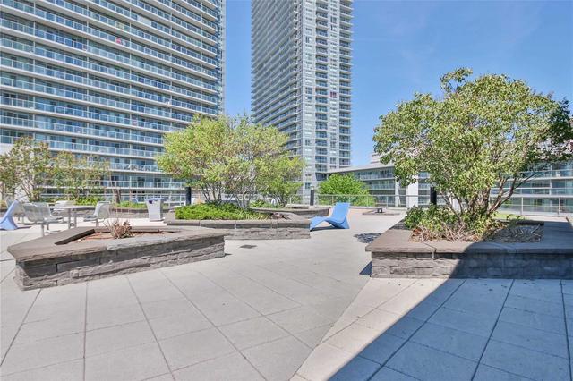 1906 - 2015 Sheppard Ave E, Condo with 2 bedrooms, 1 bathrooms and 1 parking in Toronto ON | Image 17