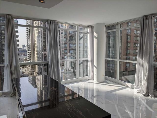 1004 - 1121 Bay St, Condo with 2 bedrooms, 2 bathrooms and 1 parking in Toronto ON | Image 39