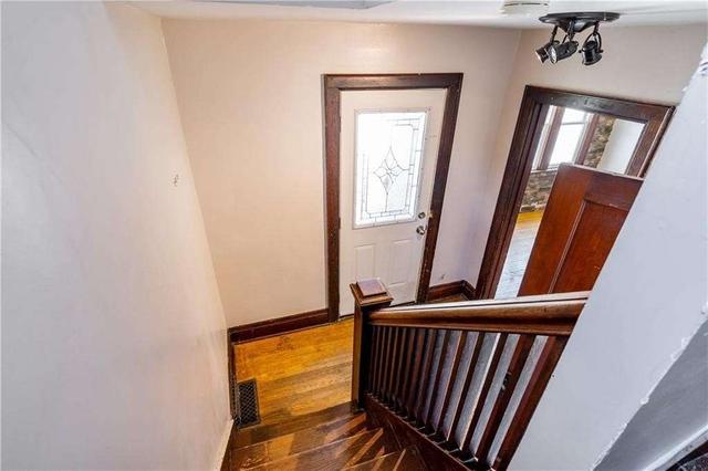 208 Burlington St E, House detached with 2 bedrooms, 1 bathrooms and 2 parking in Hamilton ON | Image 33