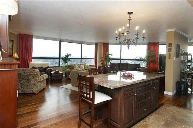 2011 - 1300 Bloor St, Condo with 2 bedrooms, 2 bathrooms and 1 parking in Mississauga ON | Image 7