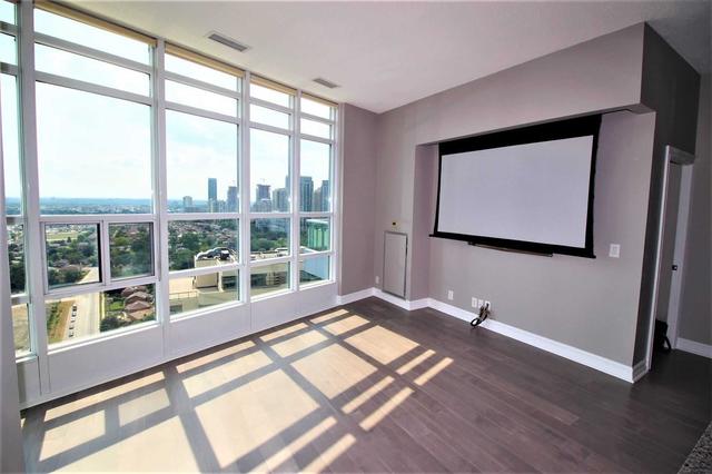 uph2902 - 33 Elm Dr W, Condo with 2 bedrooms, 2 bathrooms and 1 parking in Mississauga ON | Image 12