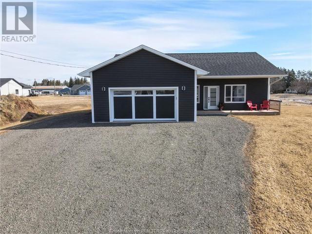 11 Riverside Dr, House detached with 5 bedrooms, 3 bathrooms and null parking in Petitcodiac NB | Image 36