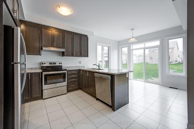 914 Edinburgh Dr, House detached with 4 bedrooms, 3 bathrooms and 4 parking in Woodstock ON | Image 3