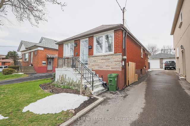 1178 Glencairn Ave, House detached with 2 bedrooms, 2 bathrooms and 2 parking in Toronto ON | Image 36