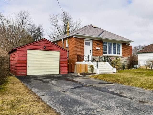 21 Flora Dr, House detached with 3 bedrooms, 2 bathrooms and 5 parking in Toronto ON | Image 1