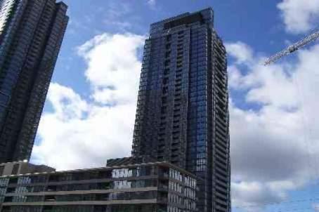 4706 - 15 Fort York Blvd, Condo with 2 bedrooms, 2 bathrooms and 1 parking in Toronto ON | Image 1