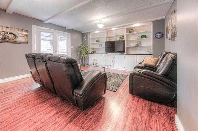 75 Sixth Ave, House detached with 3 bedrooms, 2 bathrooms and 5 parking in Kitchener ON | Image 8