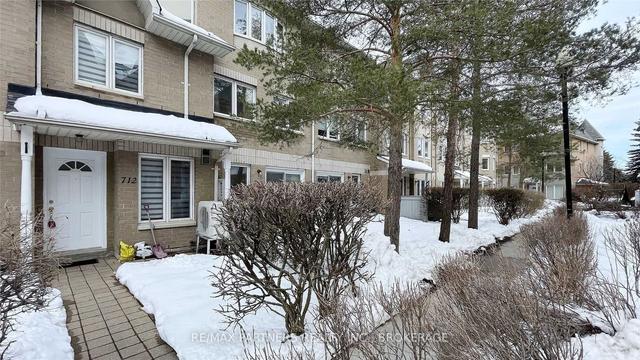 712 - 29 Rosebank Dr, Townhouse with 2 bedrooms, 3 bathrooms and 1 parking in Toronto ON | Image 12