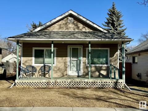 12219 91 St Nw, House detached with 2 bedrooms, 2 bathrooms and null parking in Edmonton AB | Card Image