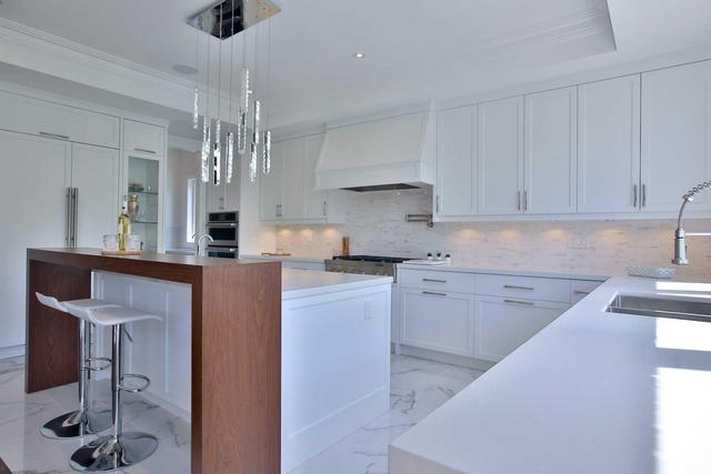213 Patricia Ave, House detached with 4 bedrooms, 7 bathrooms and 2 parking in Toronto ON | Image 13