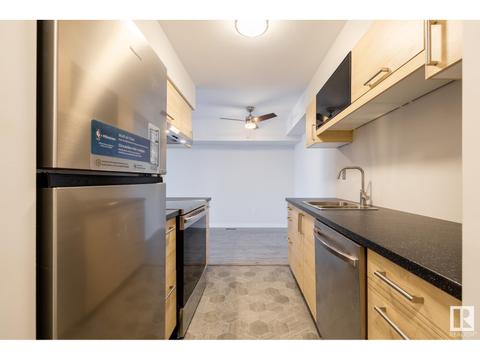 103 - 10604 110 Av Nw, Condo with 1 bedrooms, 1 bathrooms and 1 parking in Edmonton AB | Card Image