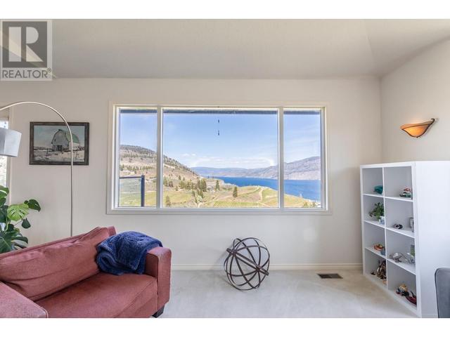 125 Sumac Ridge Drive, House detached with 4 bedrooms, 3 bathrooms and 2 parking in Summerland BC | Image 4