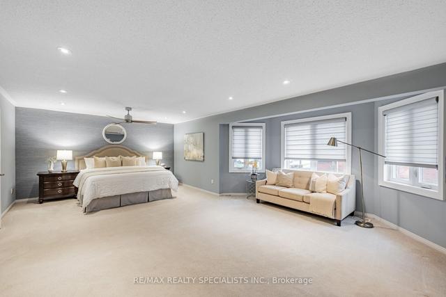 1272 Saddler Circ, House detached with 4 bedrooms, 4 bathrooms and 6 parking in Oakville ON | Image 14