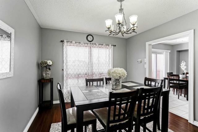 45 Albright Rd, House detached with 3 bedrooms, 4 bathrooms and 6 parking in Brampton ON | Image 3