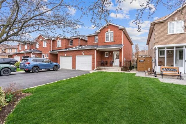 2381 Springfield Cres, House attached with 3 bedrooms, 3 bathrooms and 3 parking in Oakville ON | Image 12