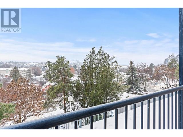 3901 - 32 Avenue Unit# 201, Condo with 3 bedrooms, 2 bathrooms and 2 parking in Vernon BC | Image 21