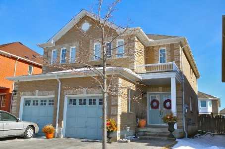 932 Flute Way, House semidetached with 3 bedrooms, 3 bathrooms and 3 parking in Mississauga ON | Image 1