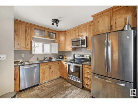 7338 183b St Nw, House detached with 3 bedrooms, 1 bathrooms and null parking in Edmonton AB | Card Image