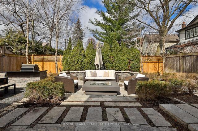62 Chaplin Cres, House detached with 5 bedrooms, 4 bathrooms and 3 parking in Toronto ON | Image 31