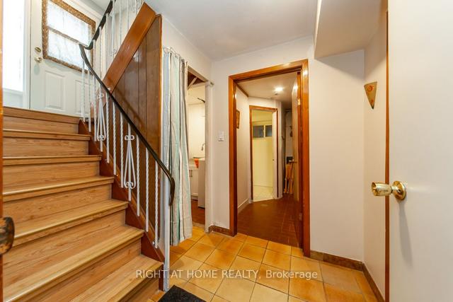 25 Alan Ave, House semidetached with 3 bedrooms, 2 bathrooms and 3 parking in Toronto ON | Image 8
