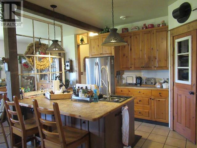 84054 Township Road 385, Home with 2 bedrooms, 2 bathrooms and null parking in Clearwater County AB | Image 10
