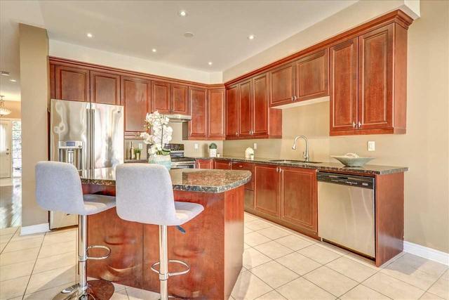 21 Rouge Bank Dr, House detached with 4 bedrooms, 4 bathrooms and 4 parking in Markham ON | Image 5
