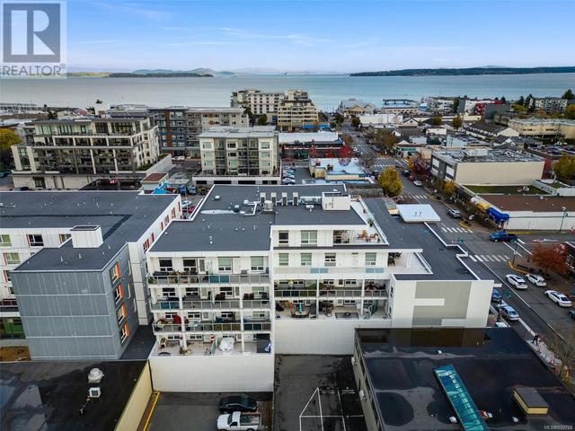 203 - 9818 Fourth St, Condo with 2 bedrooms, 2 bathrooms and 1 parking in Sidney BC | Image 7