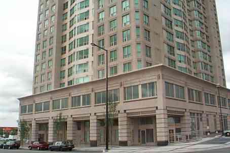1002 - 8 Lee Centre Dr, Condo with 1 bedrooms, 1 bathrooms and 1 parking in Toronto ON | Image 1