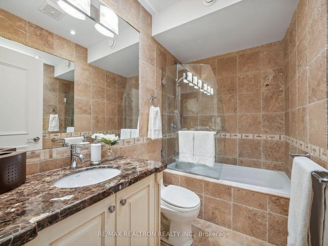 412 Deloraine Ave, House detached with 3 bedrooms, 4 bathrooms and 3 parking in Toronto ON | Image 25
