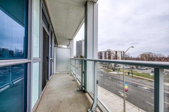 308 - 55 Speers Rd, Condo with 2 bedrooms, 2 bathrooms and 1 parking in Oakville ON | Image 2