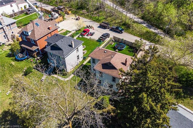 9 Mulholland Drive, House detached with 4 bedrooms, 1 bathrooms and 5 parking in Brant ON | Image 29