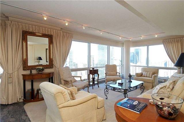 3404 - 1001 Bay St, Condo with 2 bedrooms, 2 bathrooms and 1 parking in Toronto ON | Image 2