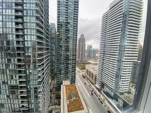 2405 - 510 Curran Pl, Condo with 1 bedrooms, 1 bathrooms and 1 parking in Mississauga ON | Image 8